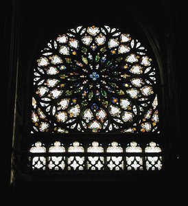 Güney transept gül pencere by French School